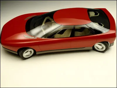 En 1988, Citroën dévoile avec son concept Activa la dernière évolution notable de ses suspensions pneumatiques. Grâce à un calculateur électronique, elles adaptent le niveau de fermeté en fonction du profil de la route. Quelle est la première Citroën de série à en bénéficier ?