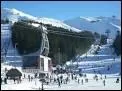 A plus de 1000m d'altitude, cette station, encercle par de belles sapinires qui couvrent les versants de la valle de l'Alagnon est un endroit o passer vos vacances t comme hiver.