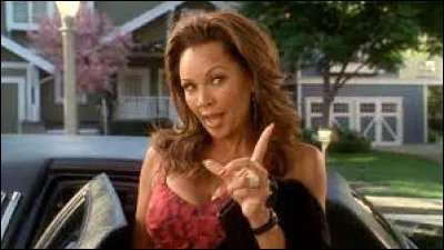 Dans quelle maison emménage Renée Perry ?