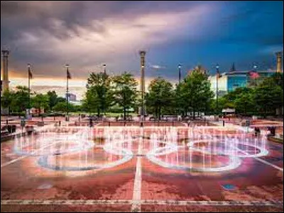 Sport : En quelle année , Atlanta a-t-elle accueilli les Jeux olympiques d'été ?