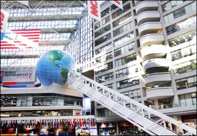 Ville : Quelle chaîne d'informations américaine possède son siège à Atlanta ?