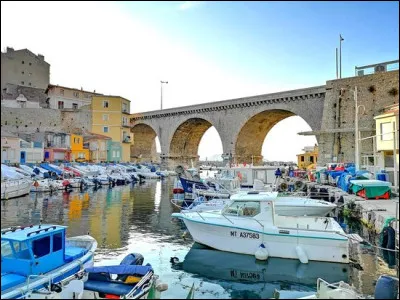 Politique : Qui a été maire de Marseille entre 1995 et 2020 ?