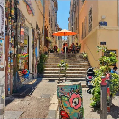 Ville : Comment s'appelle ce quartier de Marseille ?