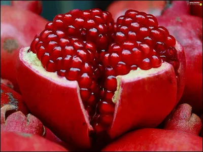 La grenade est un fruit pouvant être explosif ! Comment se débarrasser des graines noires et luisantes ?