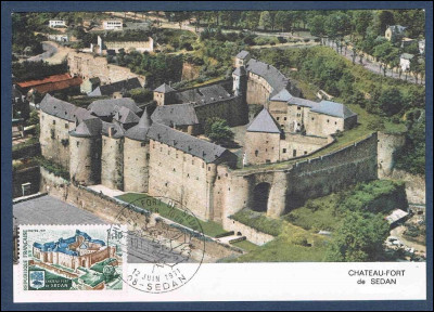 Pour visiter ce château fort du XVe siècle dans quel pays allez-vous ?