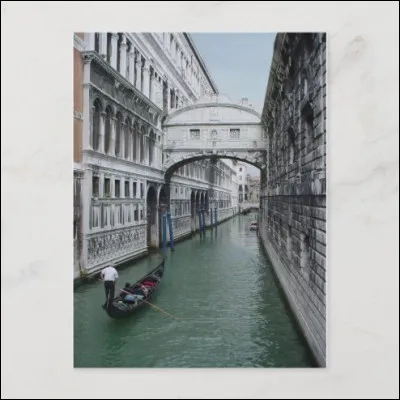 Ce pont doit son nom au poète romantique Lord Byron. Dans quel pays se trouve-t-il ?