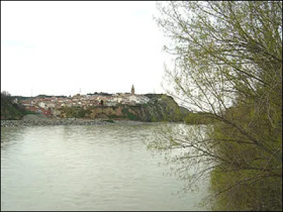 La rivière Aragon prend sa source à...