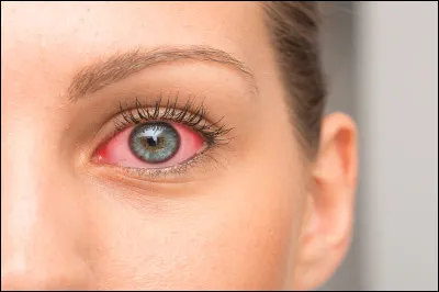 Quelle actrice américaine est à l'affiche du long-métrage "Les Yeux de Laura Mars" ?