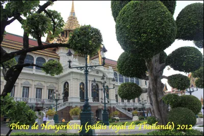 Quelle est cette ville en B, capitale et plus grande ville de Thaïlande ?