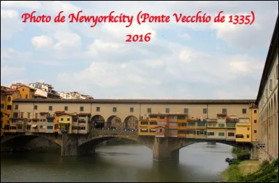 Quelle est cette ville en F, berceau de la Renaissance italienne, centre historique de Toscane,cité dominée par la famille patricienne des Médicis de 1434 à 1743 ?