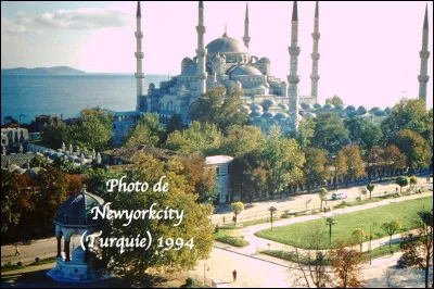 Quelle est cette ville En I, la plus grande de Turquie cité historique qui fut Byzance puis Constantinople ?