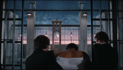 Qui sont les deux monstres sacrés incarnant les personnages principaux du film "Deux Hommes dans la ville" ?