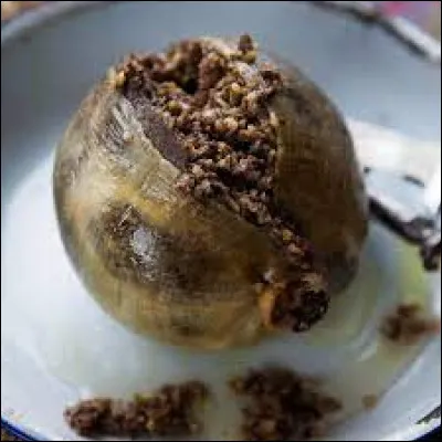 Gastronomie : Comment s'appelle ce plat typique d'Édimbourg composé du foie, du cur et des poumons de brebis ou du mouton, le tout renfermé dans la poche de lestomac et cuit pendant plusieurs heures ?