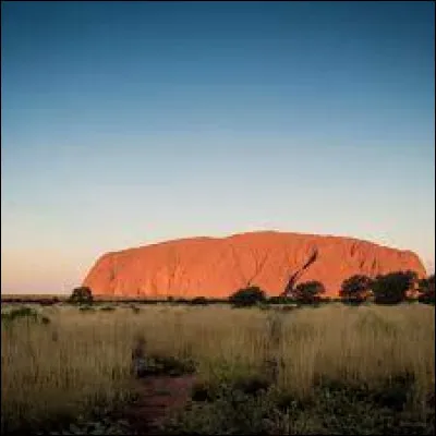 Uluru se trouve dans l'État américain du Nouveau-Mexique.