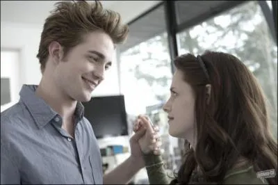 Edward et Bella dansent sur quelle musique ?