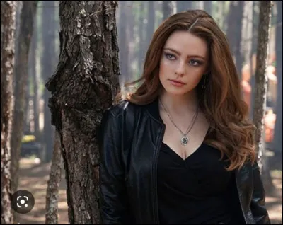 Comment la fille de Klaus et Hayley s'appelle-t-elle ?
