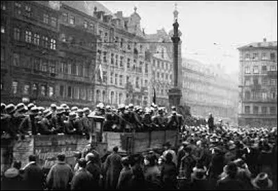 Le 8 novembre 1923 a lieu une tentative de putsch menée par Adolf Hitler et le parti nazi : dans quelle ville allemande cela se produit-il ?