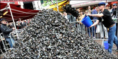 Culture : Lors de quel mois se déroule la célèbre braderie de Lille ?