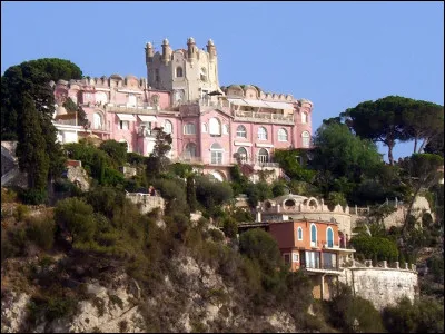 Lieu d'exception : Quel est le nom de ce château situé à Nice ?