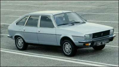 En France, combien y a-t-il de clubs en Ligue 1 ?