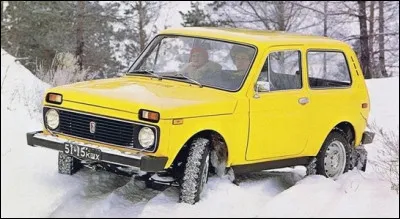 Toujours en circulation de nos jours, cette auto 4x4 était prisée des montagnards. Quel est ce modèle ?
