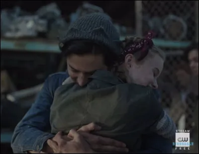 Comment est sa relation avec sa sur, Jellybean ?