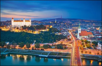 Quelle est la capitale de la Slovaquie ?