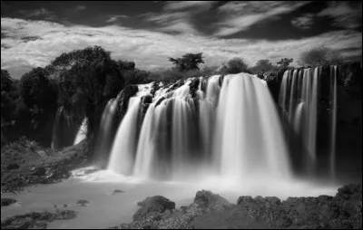 Comment dit on "noir" en anglais ?