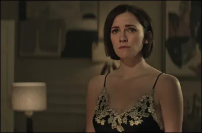 Ici, nous voyons le personnage de Kate. Dans quelle série Netflix apparaît-elle ?