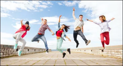 Qui chante "Jeune et Con" en 2000 ?