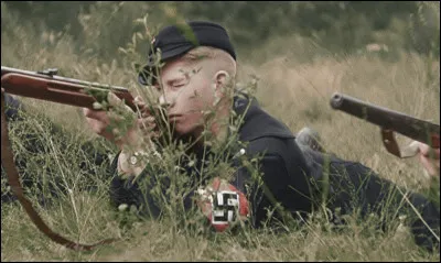 En quelle année les Jeunesses hitlériennes deviennent-elles obligatoires en Allemagne ?