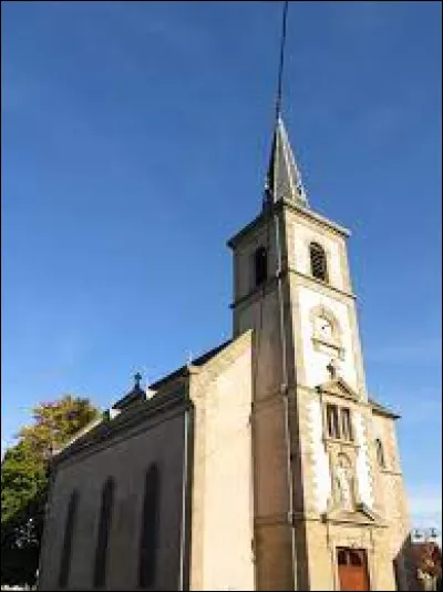 Village de l'arrondissement de Sarrebourg-Château-Salins, à la jonction de la Sarre Rouge et de la Sarre Blanche, Hermelange se situe dans le département ...