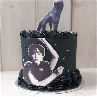 Quel pourcentage de chocolat noir Tyler met-il dans le gâteau d'anniversaire de Mercredi ?