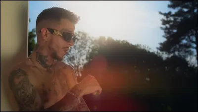 Complète la phrase : laisse-moi kiffer...