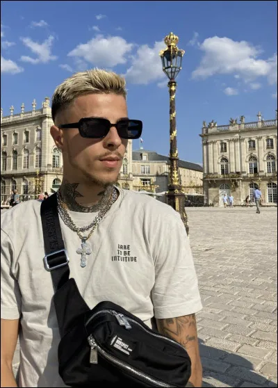 Combien d'album a-t-il sortis ? (février 2023)