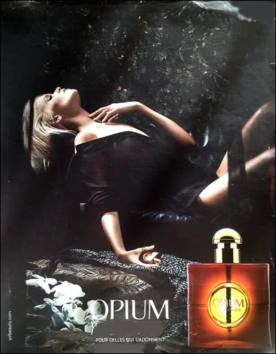 De quel grand créateur provient l'eau de toilette aux fragrances à la fois fleuries et sensuelles, nommée "Opium" ?