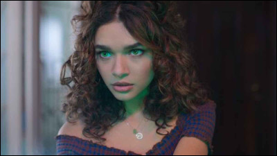 Et elle, qui est-ce ?