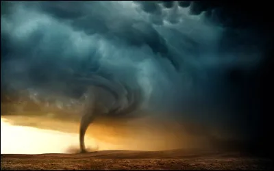 Comment appelle-t-on le centre d'un cyclone ?