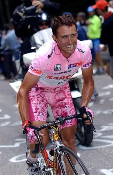 Combien de fois Gilberto Simoni a remport le tour d'Italie?