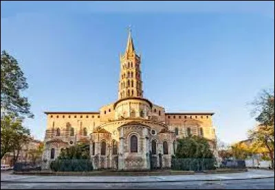 Lieu d'exception : de quel style architectural la basilique Saint-Sernin de Toulouse est-elle un exemple ?