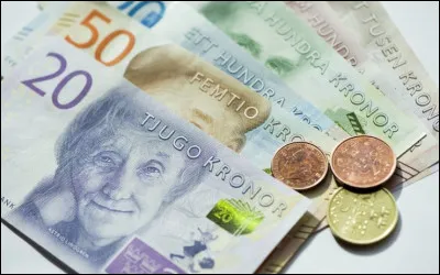 Quel est ce pays qui refuse l'euro le 14 septembre 2003, par référendum, avec 56,1 % de "non" et un taux de participation de 81,2 % ?