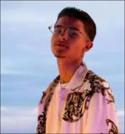 Complète les paroles : "Ça fait des mois que...