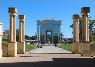 Ville : Quelle pièce de théâtre donne son nom à ce quartier montpelliérain ?