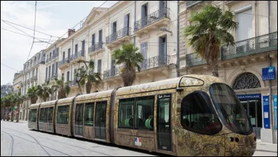 Transport : Quel couturier a créé le design des lignes de tramway 3 et 4 ?