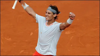 En tennis, Rafael Nadal remporte le tournoi de Roland Garros : il s'agit de sa ...