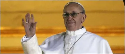 Le 28 février 2013, le pape Benoit XVI a renoncé à sa charge ; un nouveau pape est élu le 13 mars : il était auparavant ...