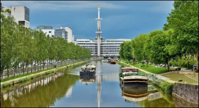 Culture : Quelle est la devise moderne de Rennes ?