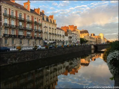 Culture : Comment est surnommée la ville de Rennes ?