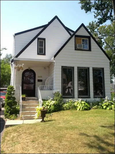 Au XVIIIe siècle, qui fut Commandant général des établissements français de l'Inde ?