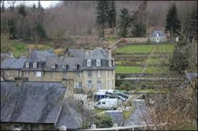 Pierre nous emmène à Perret, ancienne commune Costarmoricaine située en région ...